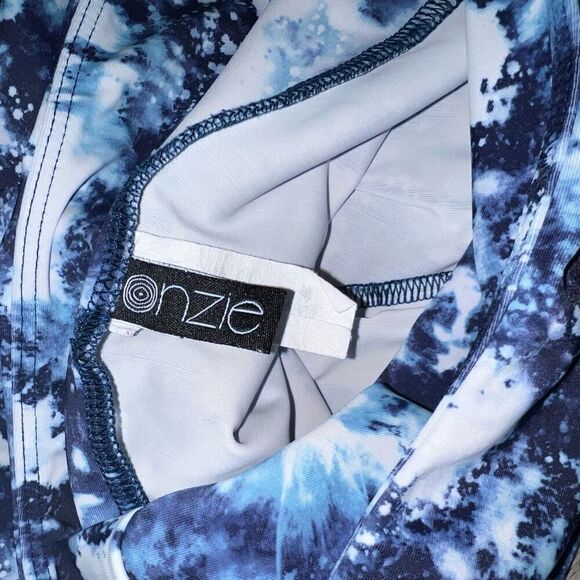 Onzie, Stardust Galaxy Print High Rise Midi Length Basic Legging Women’s X-Small - Picture 6 of 9